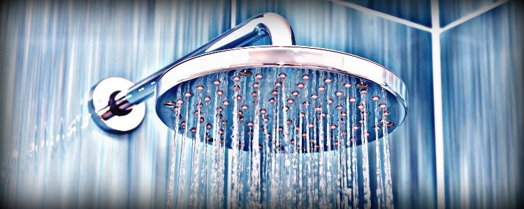 9 Důvodů, proč byste měli začít se studenou sprchou ještě dnes